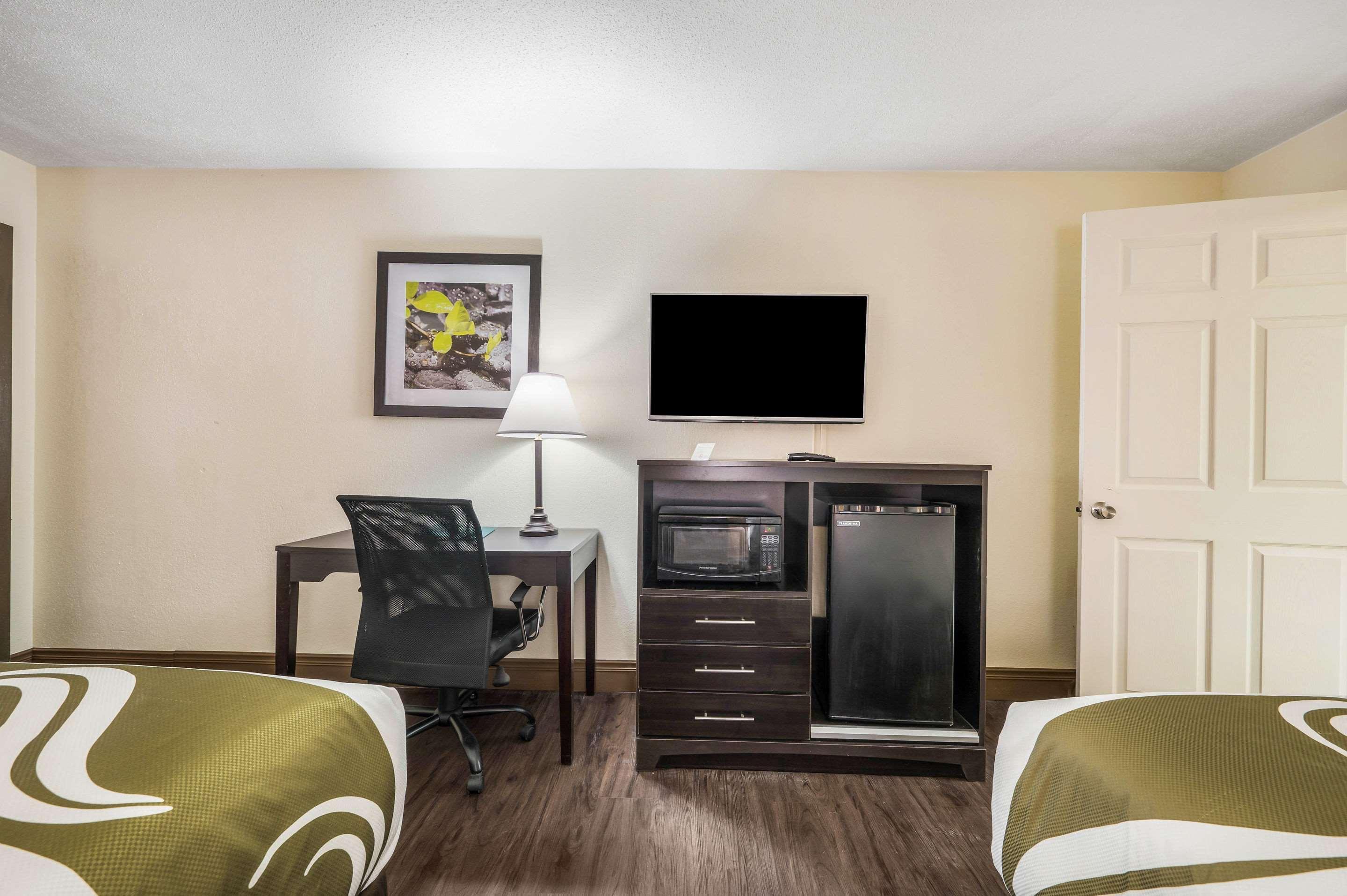 Quality Inn & Suites Corinth West Buitenkant foto